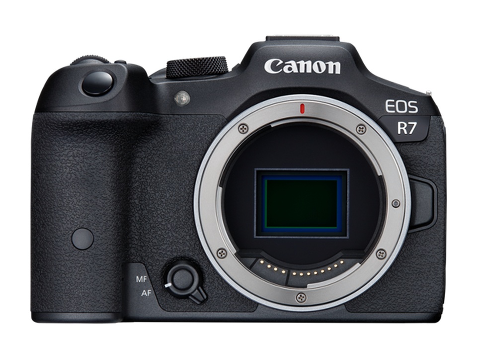 Canon EOS R7