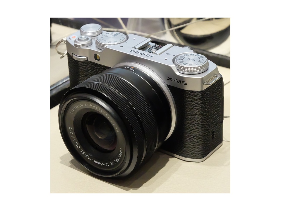 Fujifilm X-M5