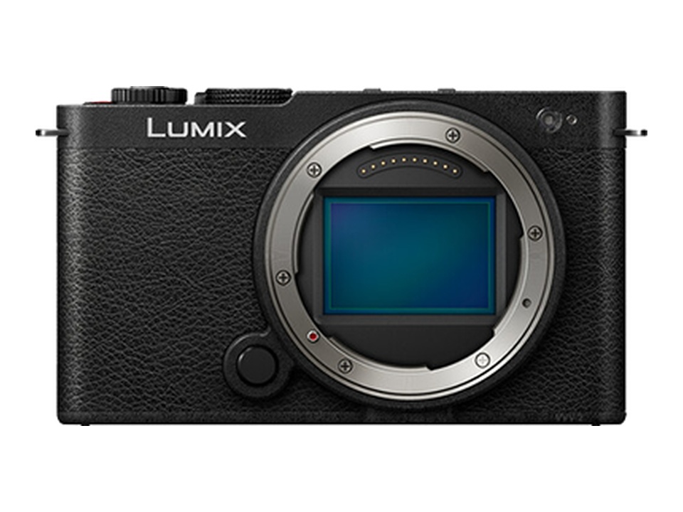 Panasonic Lumix S9