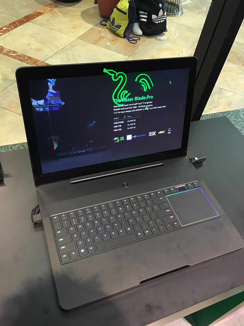 Razer Blade 18 (2025 4K 165Hz Thunderbolt 5 RTX 5090)